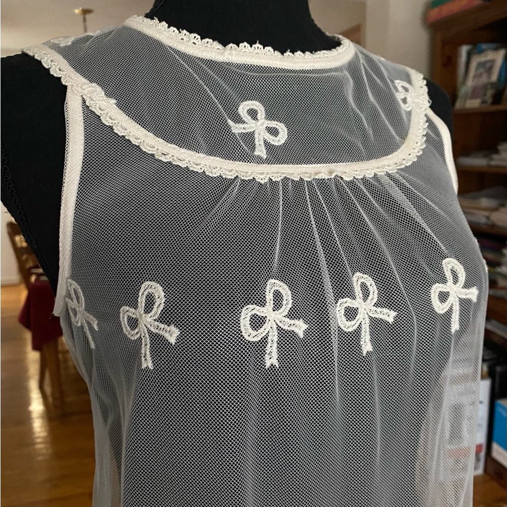 Monteau Cream White Sheer Bow Lace Tank Top Ballet Vintage - Picture 6 of 10